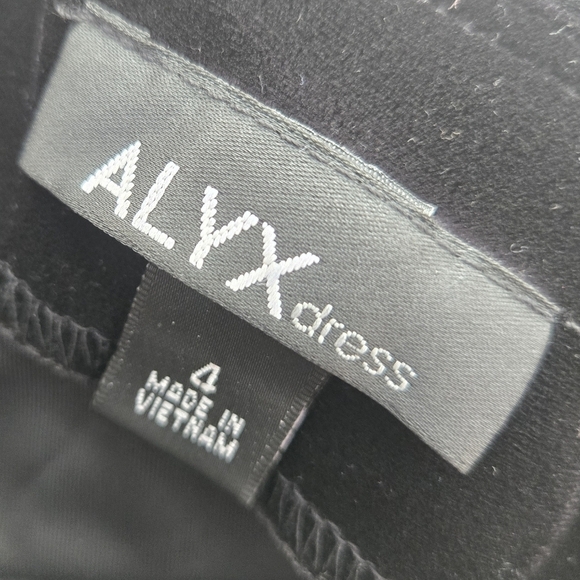 Fancy Velvet Dress EUC - Picture 7 of 8